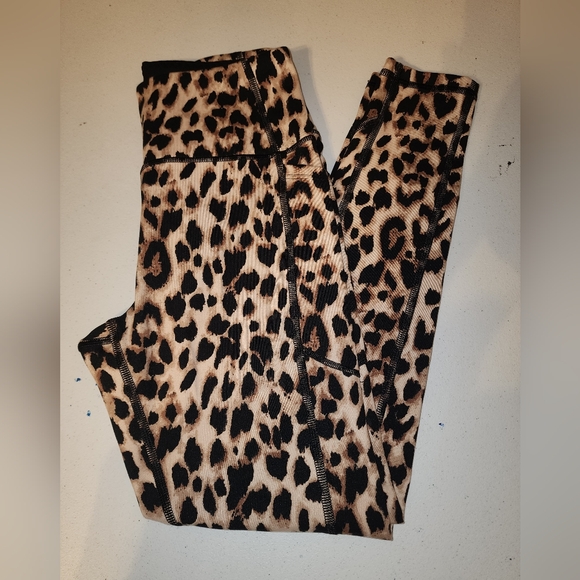 Victoria's Secret Pants - Victoria's Secret leggings